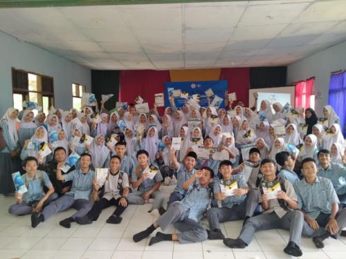 Siswa-Kelas-XII-Sangat-Antusias-dalam-Mengikuti-Seminar-dan-Gelar-Wicara